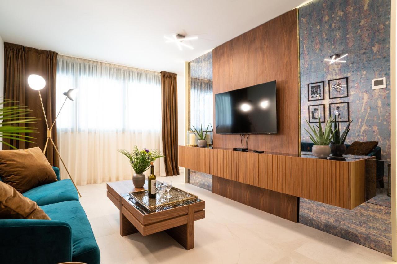 로비니 Ez Luxury Living 아파트 외부 사진